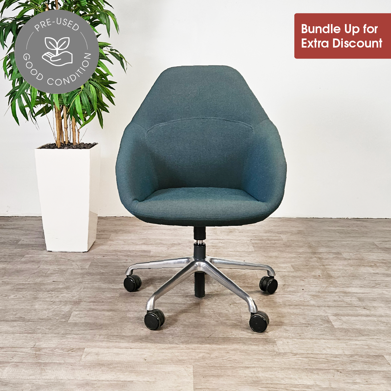 Picture of Famiglia Medium Back Lounge Chair