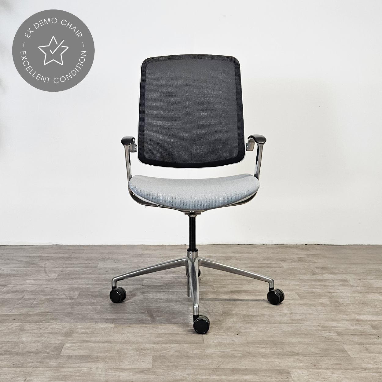 Picture of Trinetic Mesh Back Task Chair